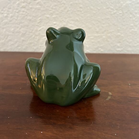 Lily Pad Green Frog Figurine Blue Chest Ceramic Glazed Good Luck Wisdom Wealth - Picture 3 of 6